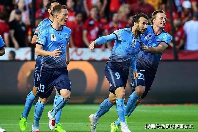 郭嘉璇去世 北京足协回应争议 多家足球俱乐部发声